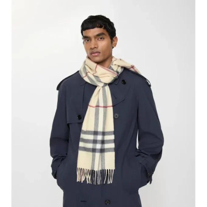 Sciarpa in cashmere con motivo a quadri