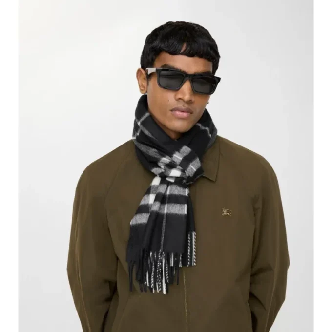 Sciarpa in cashmere con motivo a quadri