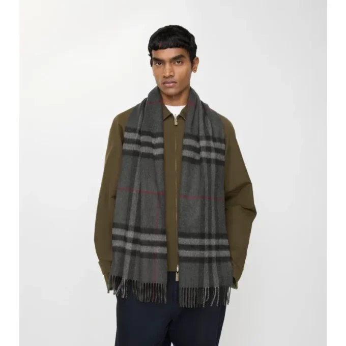 Sciarpa in cashmere con motivo a quadri