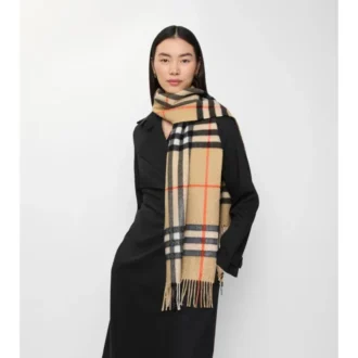 Sciarpa in cashmere con motivo a quadri sfumati e cristalli
