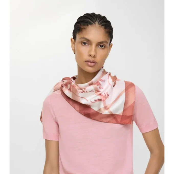 Sciarpa in seta con motivo a quadri acquerellato