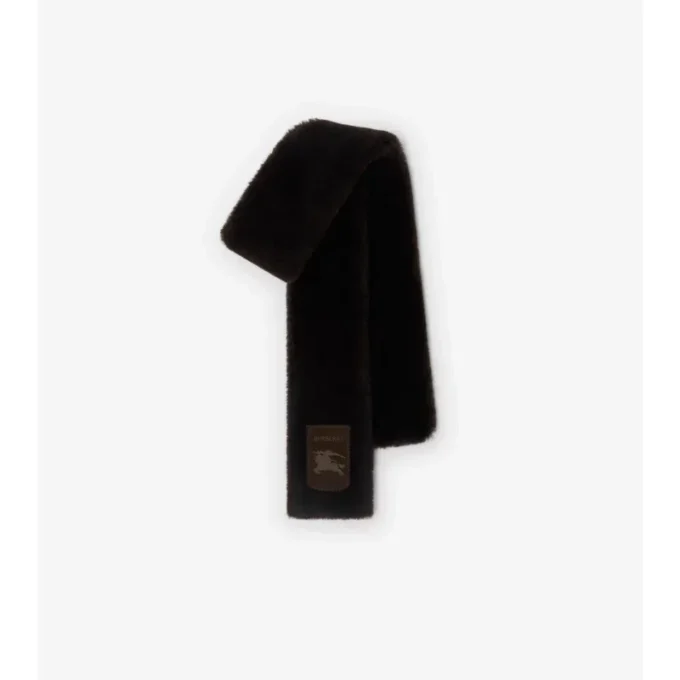 Sciarpa in shearling con etichetta stretta