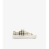Sneakers a quadri