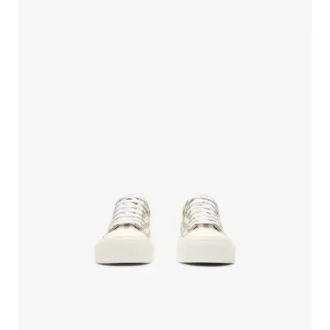 Sneakers a quadri