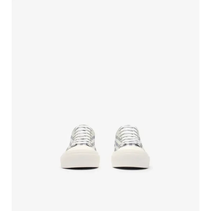 Sneakers a quadri