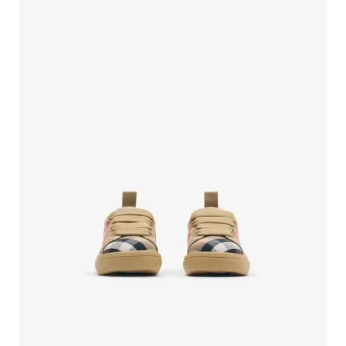 Sneakers a quadri
