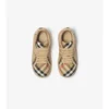 Sneakers a quadri