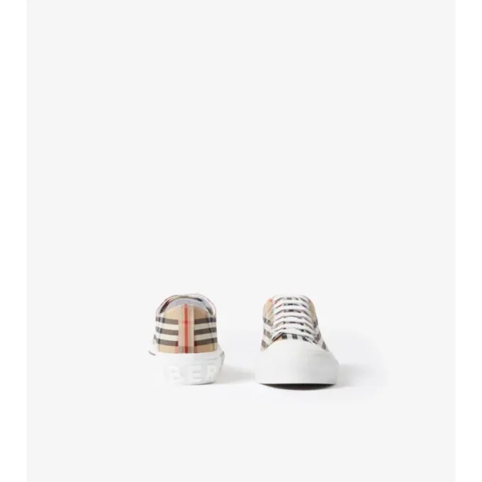 Sneakers Check