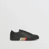 Sneakers in pelle con dettagli a righe