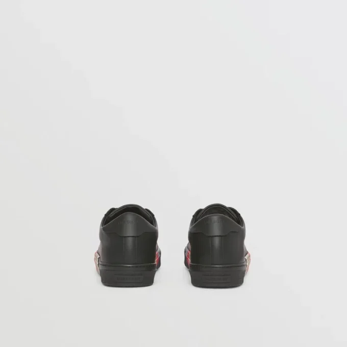 Sneakers in pelle con dettagli a righe