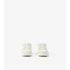 Sneakers in pelle, pelle scamosciata e motivo a quadri