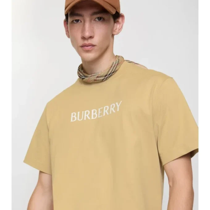 T-shirt in cotone con logo