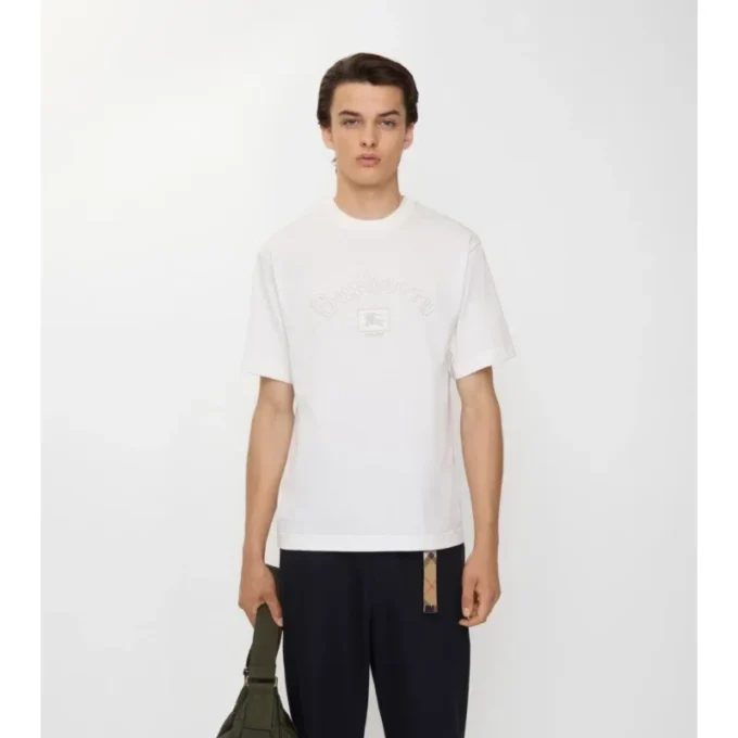 T-shirt in cotone con logo gotico