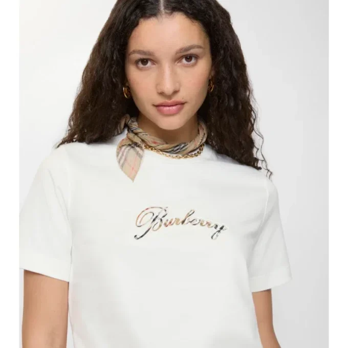 T-shirt in cotone con logo in corsivo a quadri