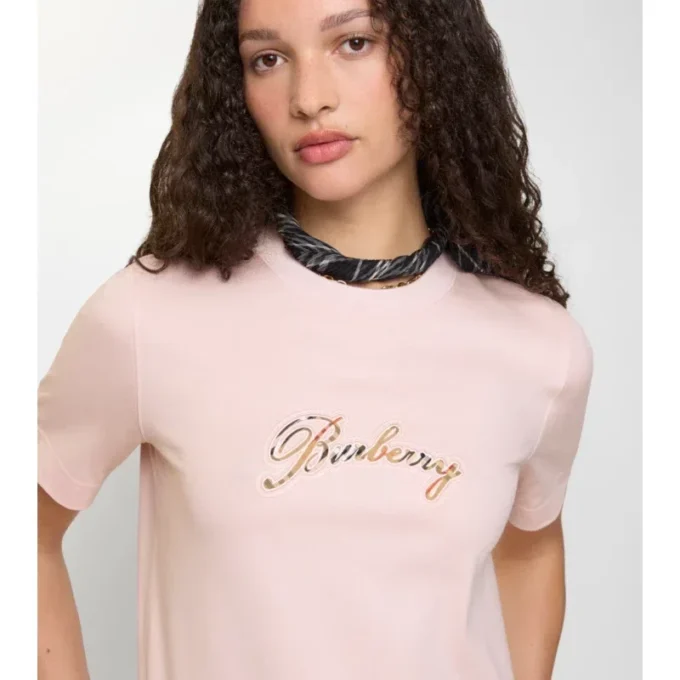 T-shirt in cotone con logo in corsivo a quadri