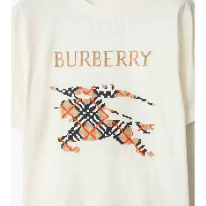 T-shirt in cotone con ricamo EKD