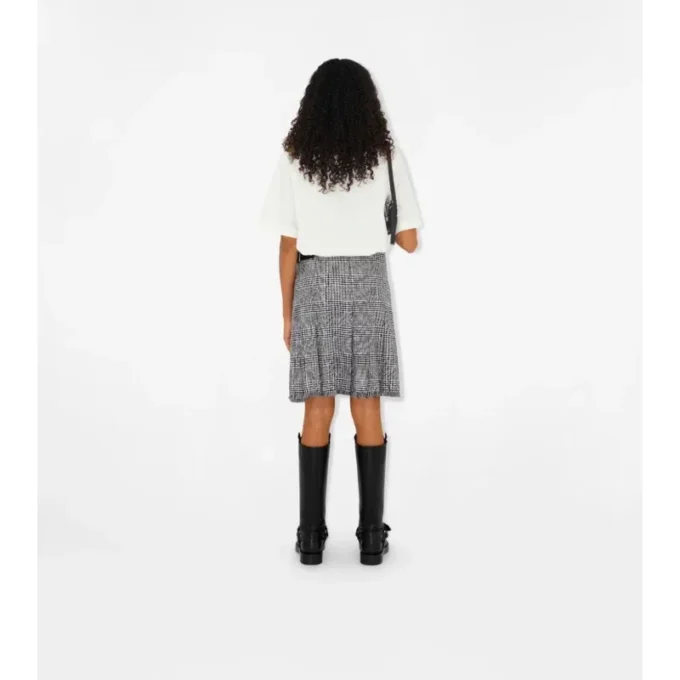 T-shirt in cotone con rose