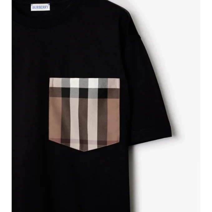 T-shirt in cotone con tasca a quadri
