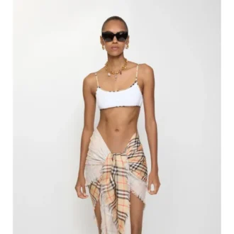 Top bikini con bordi a quadri
