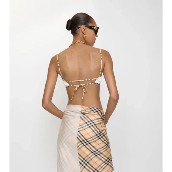 Top bikini con bordi a quadri