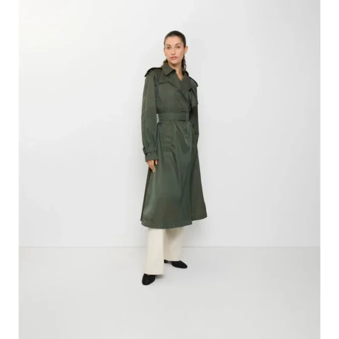 Trench lungo in nylon con cappuccio