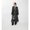 Trench lungo in pelle goffrata